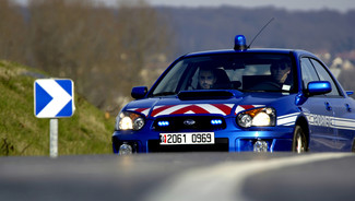 gendarmerie-gendarme-voiture-bri-controle-8948249ntzuo-1902.jpg