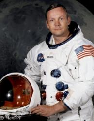 premier-homme-sur-la-lune-neil-armstrong-est-decede-mode-guide.jpg