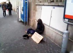 trolling-zurich-suisse-fake-doll-sdg-homeless-argant-clochard.jpg